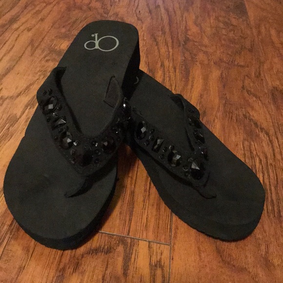 op brand flip flops